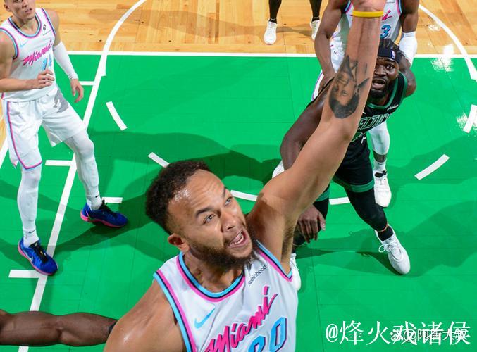 美媒评斯图尔特引发冲突：这位球员始终在攻防两端全力以赴